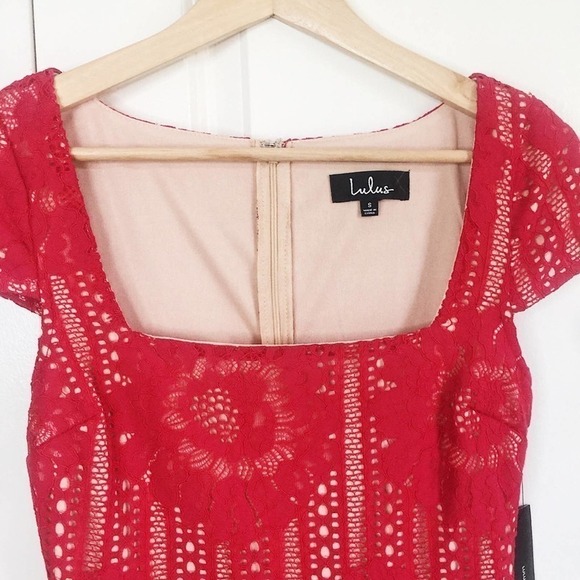 Lulu's NWT Red Lace Bodycon Mini Dress Date S - Picture 4 of 9